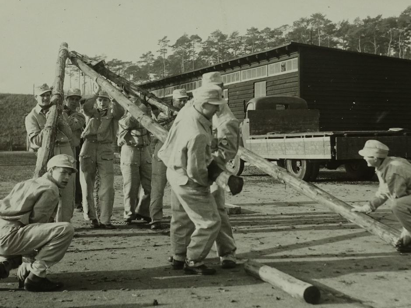 THW HH MV SH: 75 Jahre Technisches Hilfswerk - Landesverband Hamburg, Mecklenburg-Vorpommern, Schleswig-Holstein feiert mit - Foto: presseportal.de
