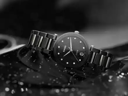 Rado LaCoupole: Renaissance trifft Hightech - Neuinterpretation eines Uhrenklassikers - Foto: presseportal.de