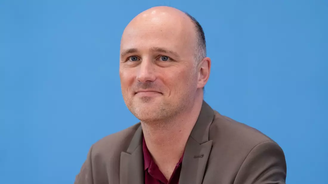 Der Grünen-Kulturpolitiker Sven Lehmann ist mit Weimers Bilanz nicht zufrieden. (Archivbild) - Bild: Soeren Stache/dpa