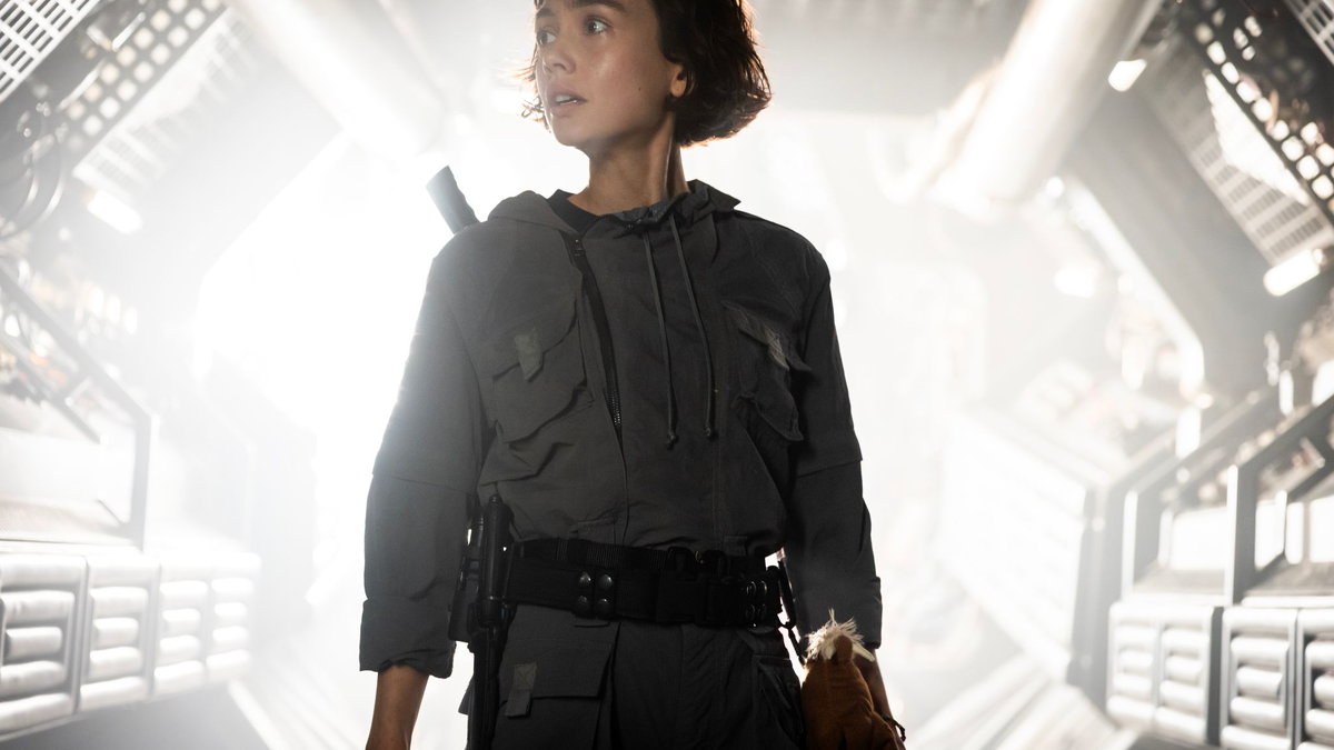 Sydney Chandler spielt Wendy. - Foto: -/Disney+/dpa