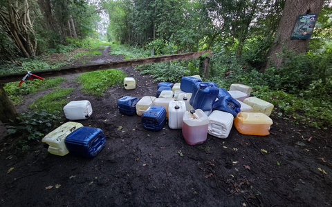 POL-RZ: Umweltermittlungsdienst sucht Zeugen nach unerlaubter Abfallbeseitigung - Foto: presseportal.de POL-RZ: Umweltermittlungsdienst sucht Zeugen nach unerlaubter Abfallbeseitigung - Foto: presseportal.de