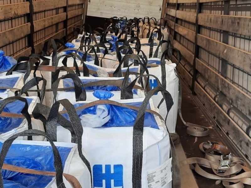 POL-HRO: Verrutschte Ladung sorgt für Schräglage eines Sattelaufliegers auf der BAB19 - Foto: presseportal.de