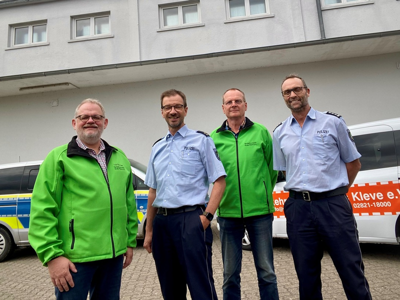 POL-KLE: Verkehrswacht Kreis Kleve e.V. und Kreispolizeibehörde Kleve im Gespräch - Foto: presseportal.de
