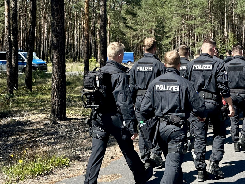 Tragische Gewissheit nach einer großen Suchaktion: Die Leiche des Jungen wurde gefunden. - Foto: Danilo Dittrich/dpa
