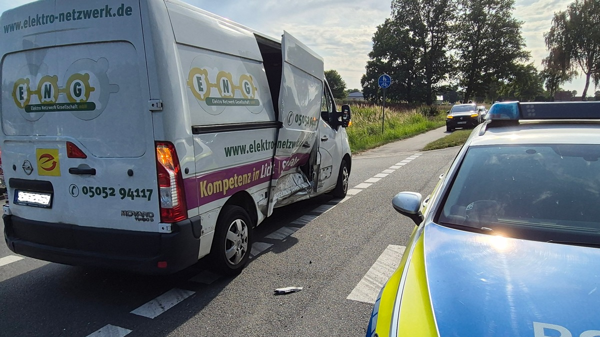 FW Südheide: Verkehrsunfall mit drei beteiligten Fahrzeugen - Foto: presseportal.de