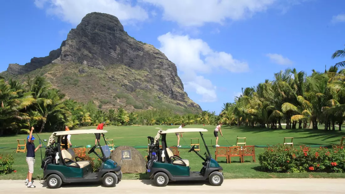 Der Berggipfel Le Morne Brabant auf Mauritius (Archivbild) - Bild: picture alliance / dpa-tmn
