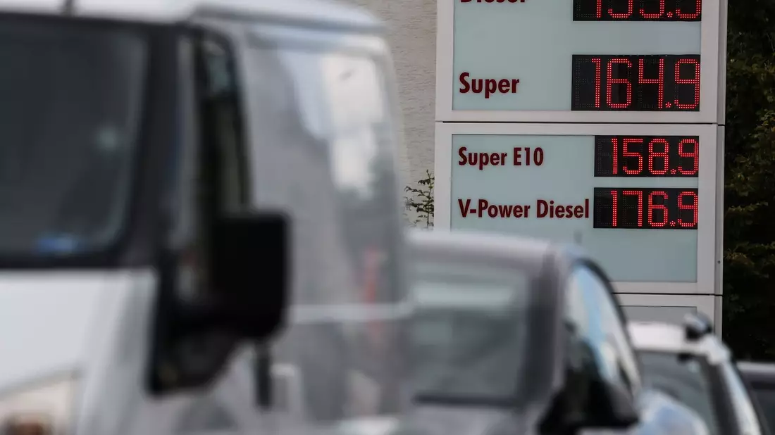 Die Energiepreise liegen seit Monaten in Summe unter dem Vorjahresniveau. (Symbolbild) - Bild: Oliver Berg/dpa