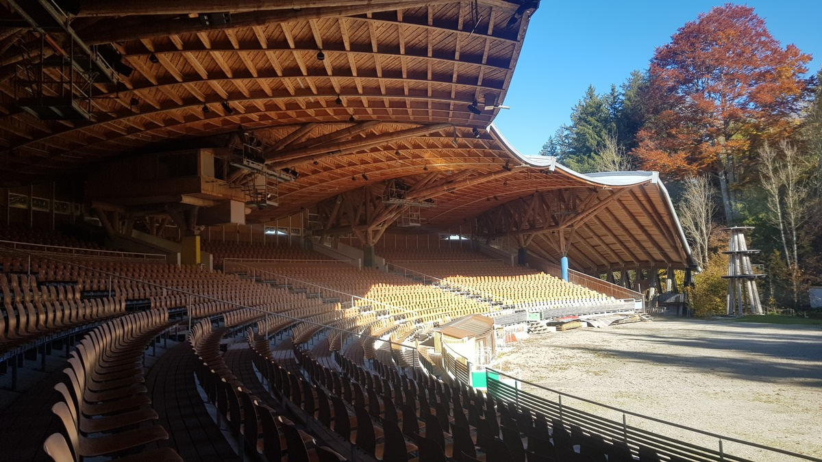 Arena - gut überDACHt: Schülerwettbewerb der Ingenieurkammern ist gestartet - Foto: presseportal.de