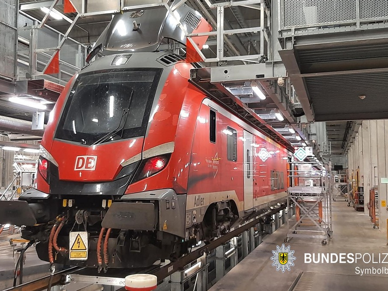 Bundespolizeidirektion München: Arbeitsunfall in Pasing 52-jähriger DB-Mitarbeiter leicht verletzt - Foto: presseportal.de