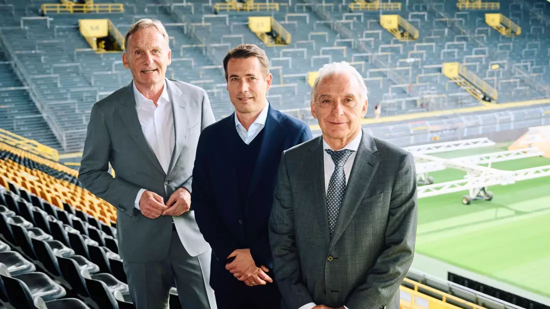 Gemeinsam auf einem Bild dürfte man Hans-Joachim Watzke (l) und Reinhold Lunow (r) derzeit kaum mehr sehen - Bild: Bernd Thissen/dpa