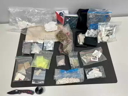 HZA-AC: Festnahme am westlichsten Zipfel Deutschlands Aachener Zoll nimmt mutmaßlichen Dealer fest - Foto: presseportal.de