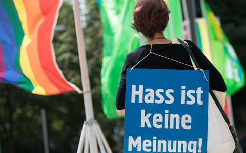 «Es findet hier in Deutschland keine Zensur statt», betonte der stellvertretende Regierungssprecher Steffen Meyer in Berlin. (Symbolbild) - Foto: Frank Rumpenhorst/dpa