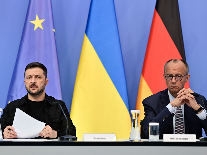 Merz und Selenskyj sprachen mit US-Präsident Trump. - Foto: John Macdougall/AFP Pool/dpa