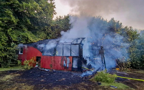 FW Rösrath: Brennendes Gartenhaus und ausgelöster Kohlenstoffmonoxidmelder am Dienstagabend - Foto: presseportal.de