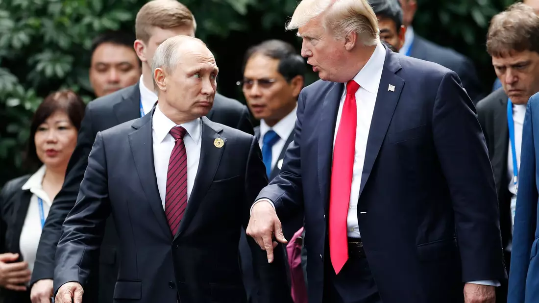 Der russische Präsident Wladimir Putin und US-Präsident Donald Trump wollen bei ihrem Gipfel über den Ukraine-Krieg sprechen. (Archivbild) - Bild: Jorge Silva/Reuters Pool/dpa