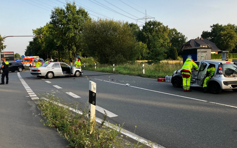 FW Paderborn: Verkehrsunfall mit zwei beteiligten PKW - Foto: presseportal.de