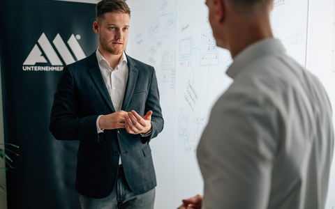 Erfolgreiches Wachstum im Handwerk: Alexander Thieme von der A&M Beratung verrät, warum Spezialisierung der Schlüssel zum Skalieren ist - Foto: presseportal.de Erfolgreiches Wachstum im Handwerk: Alexander Thieme von der A&M Beratung verrät, warum Spezialisierung der Schlüssel zum Skalieren ist - Foto: presseportal.de