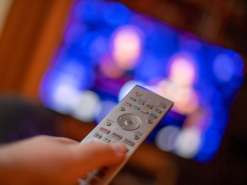 Viele Neukunden können Streamingdienste vor allem noch im älteren Publikum erwarten. - Foto: Lino Mirgeler/dpa