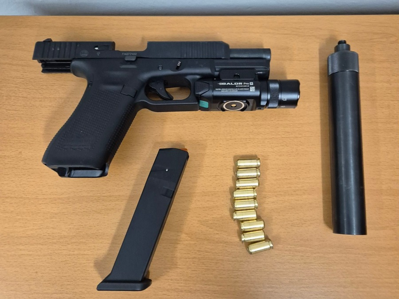 POL-SE: Pinneberg - Bedrohung mit Schusswaffe führt zu Polizeieinsatz bei Restaurant - Polizei nimmt Beschuldigten im Nahbereich vorläufig fest - Foto: presseportal.de