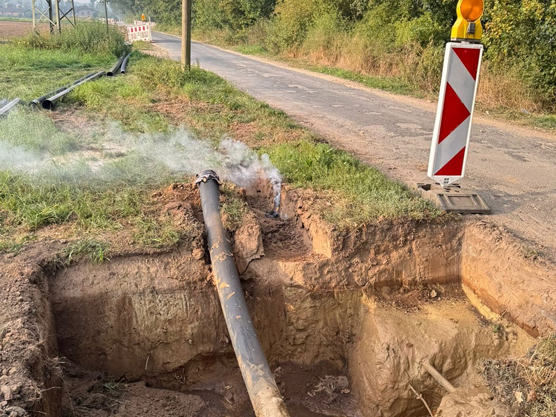 Feuerwehr Goch: PKW in Flammen, Verkehrsunfall, Kellerbrand und Kampfmittelfund - Foto: presseportal.de