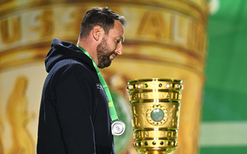  Bielefelds Trainer Mitch Kniat will wieder ins Pokal-Finale. - Foto: Tom Weller/dpa