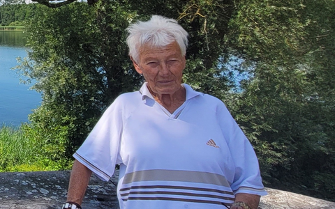 POL-RZ: Öffentlichkeitsfahndung - 84-jähriger Seniorin aus Groß Grönau vermisst - Polizei bitte um Mithilfe der Bevölkerung und der Medien - Foto: presseportal.de POL-RZ: Öffentlichkeitsfahndung - 84-jähriger Seniorin aus Groß Grönau vermisst - Polizei bitte um Mithilfe der Bevölkerung und der Medien - Foto: presseportal.de