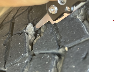 POL-OF: Laster mit erheblichen Mängeln aus dem Verkehr gezogen; Kriminalpolizei ermittelt nach Brand; Falsche Polizeibeamte brachten Brummi-Fahrer um Geld und mehr - Foto: presseportal.de