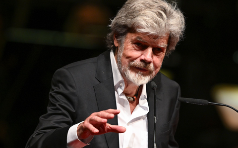 Dem Extrembergsteiger zufolge sei die Natur unendlich im Vergleich zum Menschen, dieser fehlerhaft. (Archivbild) - Foto: Hendrik Schmidt/dpa