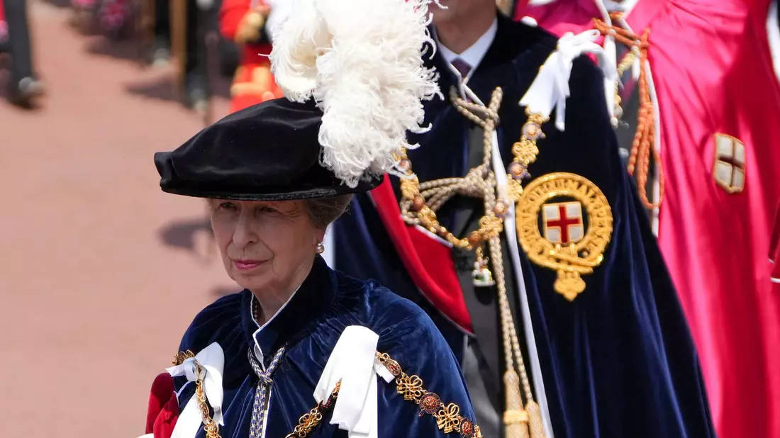 Prinzessin Anne gilt als eines der beliebtesten Mitglieder der Königsfamilie. (Archivbild) - Bild: Carlos Jasso/Reuters Pool via AP/dpa