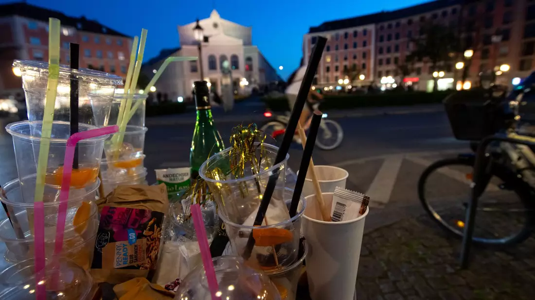 Die ehrgeizigen Ländern wollen die Produktion auf nachhaltigem Niveau begrenzen - das lehnen Ölförderländer ab. (Archivbild) - Bild: Sven Hoppe/dpa