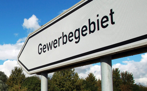 Im ersten Halbjahr wurden mehr größere Betriebe gegründet als ein Jahr zuvor (Symbolbild) - Foto: Jens Wolf/dpa-Zentralbild/dpa