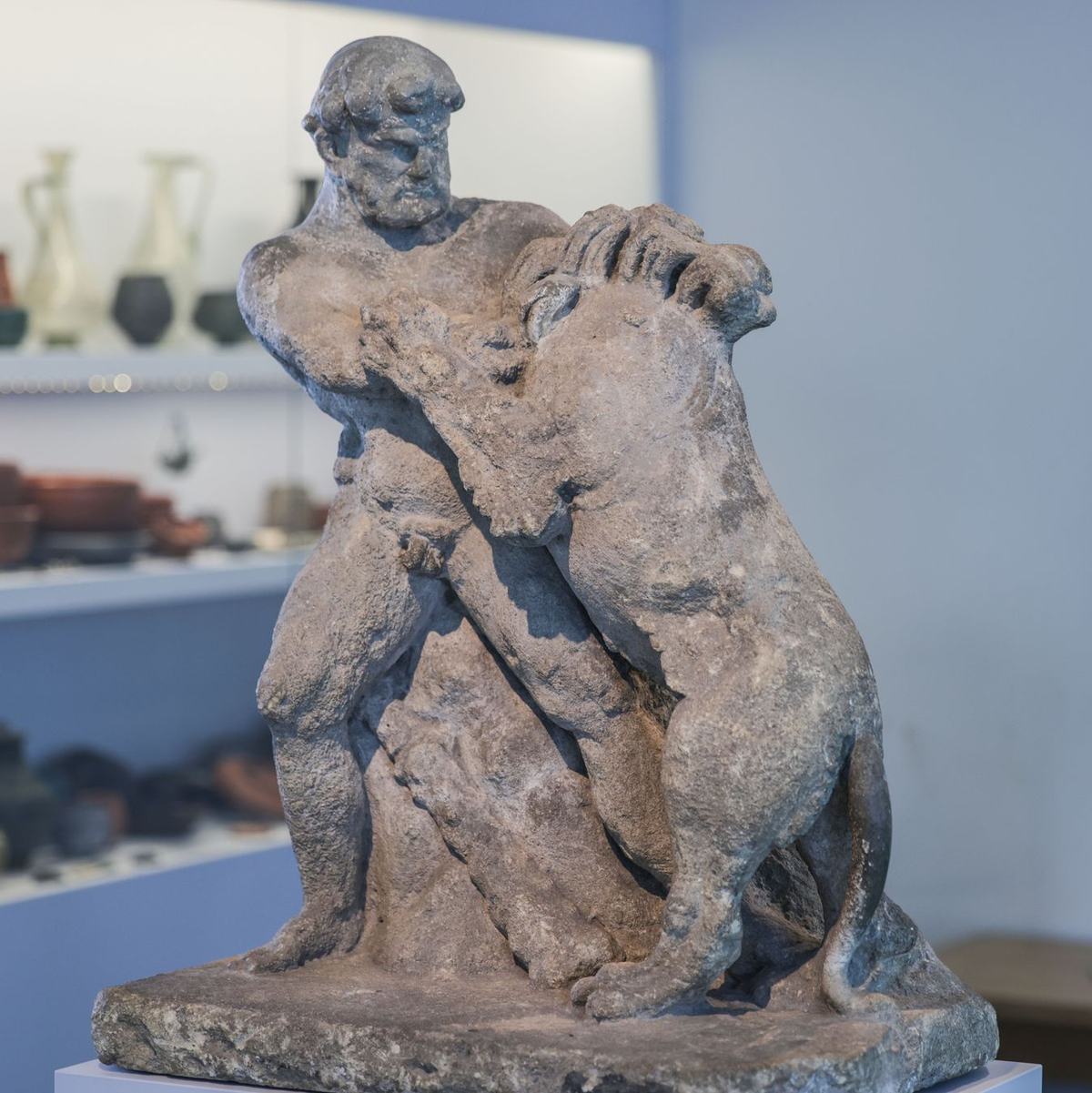 Die Römer rotteten die damals noch in Griechenland verbreiteten Löwen aus und dezimierten auch die Bestände in Nordafrika. - Foto: Oliver Berg/dpa