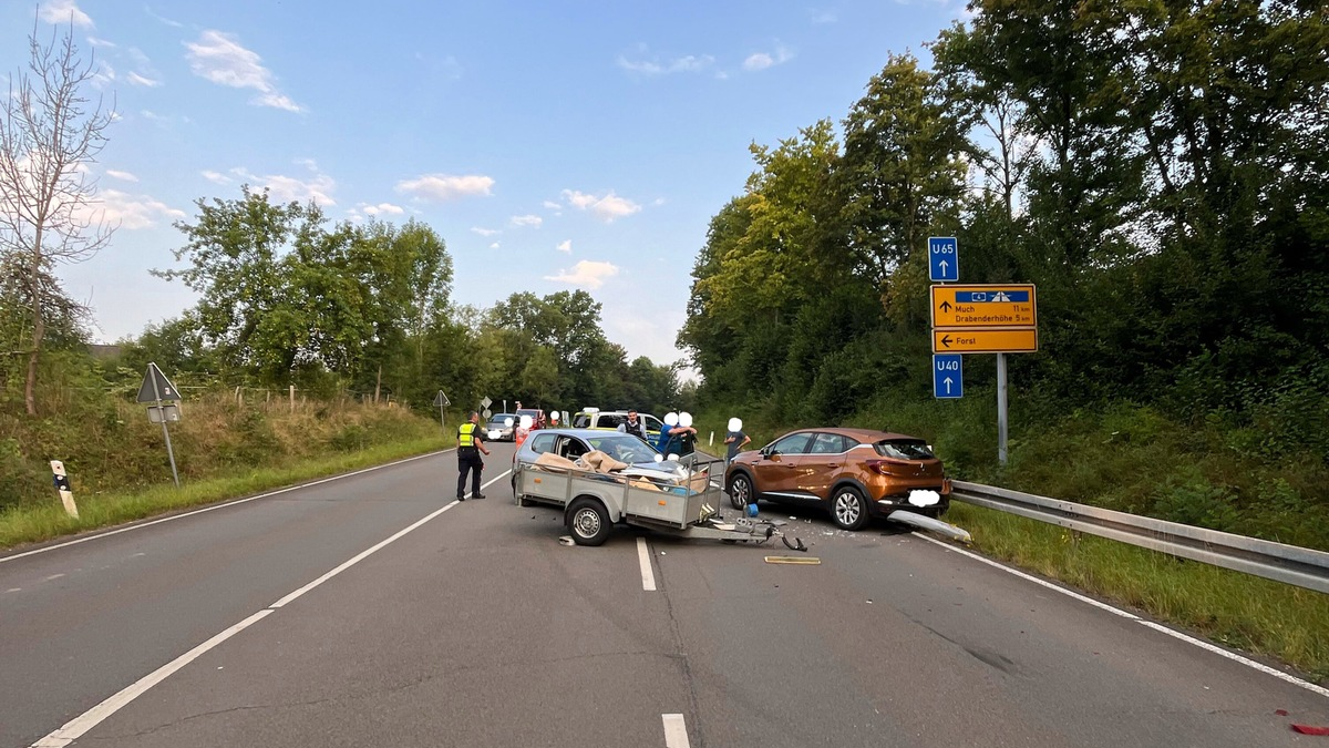 POL-GM: Zwei Verletzte nach Auffahrunfall - Foto: presseportal.de