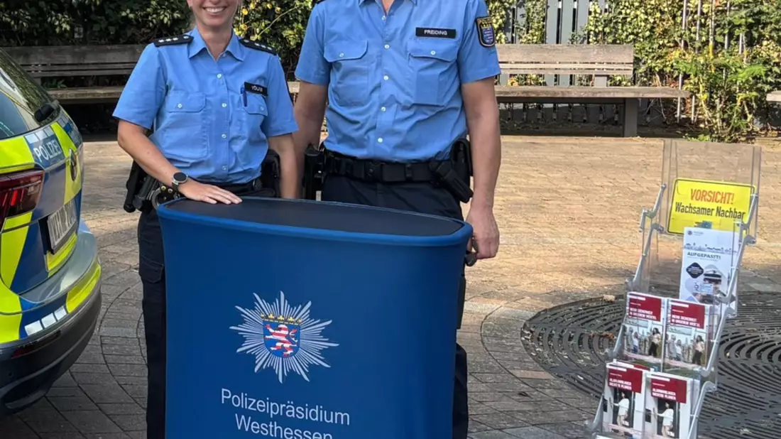 POL-RTK: Polizei informiert zum Einbruchschutz - Bürgerinnen und Bürger zeigen reges Interesse +++ Über Küchenfenster eingestiegen +++ In Einfamilienhaus eingebrochen - Bild: presseportal.de
