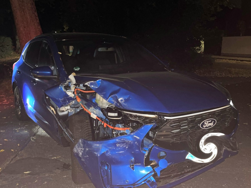 POL-RBK: Bergisch Gladbach - Pkw entwendet und damit Verkehrsunfall verursacht - Foto: presseportal.de