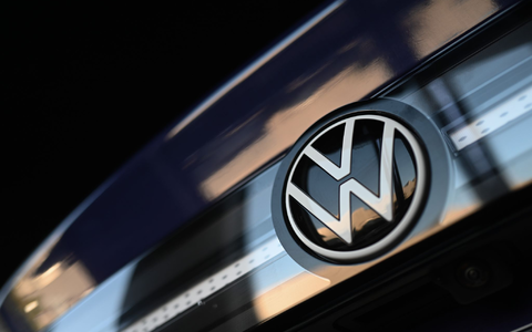 VW hat 1,5 Millionen vollelektrische Autos aus der ID-Reihe ausgeliefert.  - Foto: Lars Penning/dpa