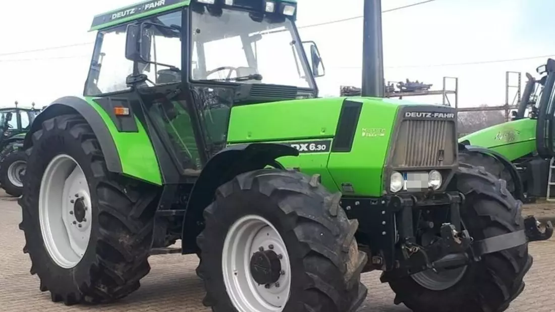 POL-DEL: Landkreis Wesermarsch: Diebstahl eines Traktors in Lemwerder +++ Zeugen gesucht - Bild: presseportal.de