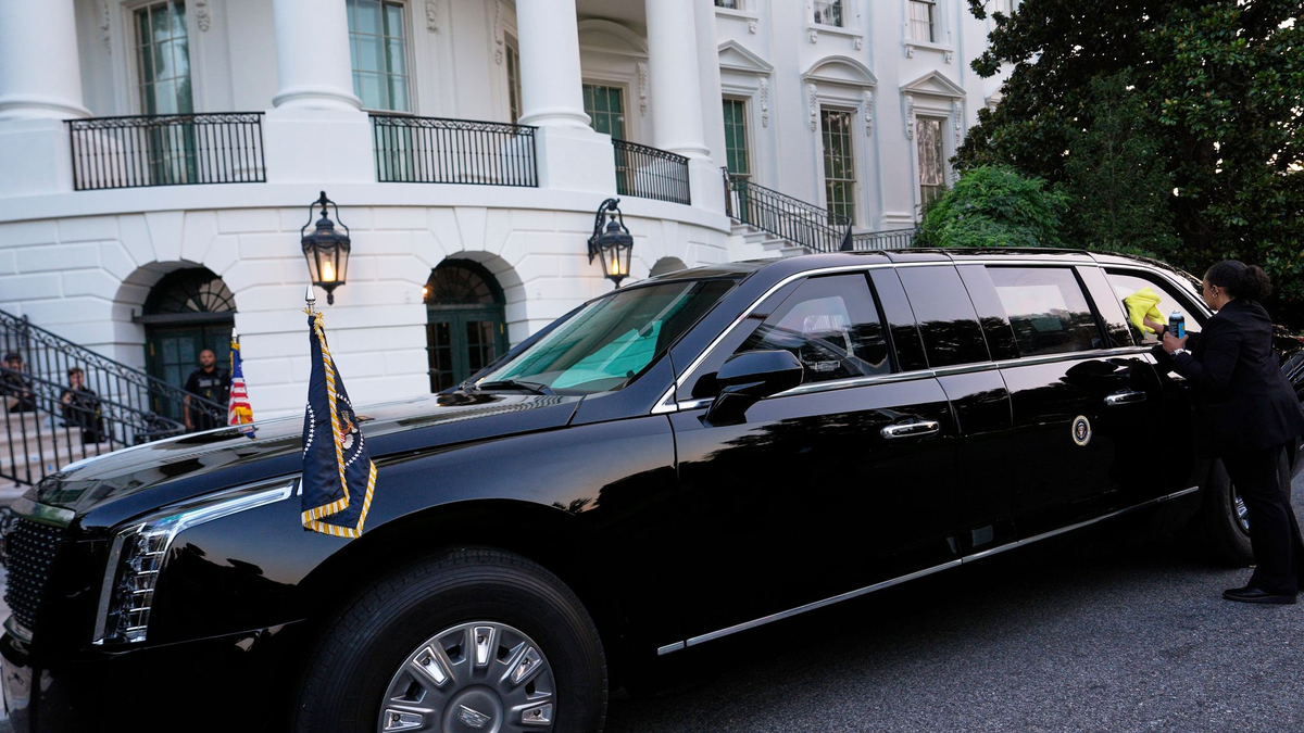 Trump sagt, seine Rolle sei es, Putin an den Verhandlungstisch zu bringen.  - Foto: Julia Demaree Nikhinson/AP/dpa