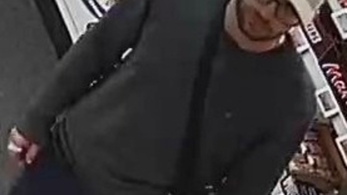 POL-STD: Stader Polizei sucht unbekannten Wohnungseinbrecher mit Bildern aus der Überwachungskamera - Foto: presseportal.de