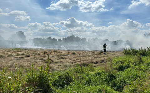 FW-AUR: Großflächigen Heubrand rasch im Griff - Foto: presseportal.de