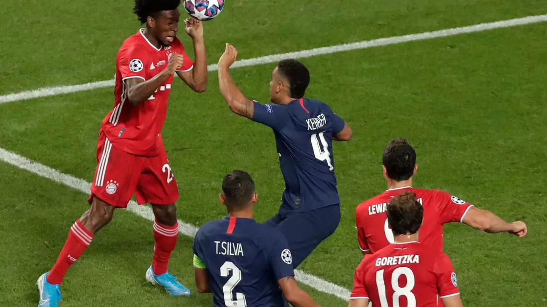 Kingsley Coman (l) köpft im Champions-League-Finale 2020 das Siegtor. - Bild: Manu Fernandez/Pool AP/dpa