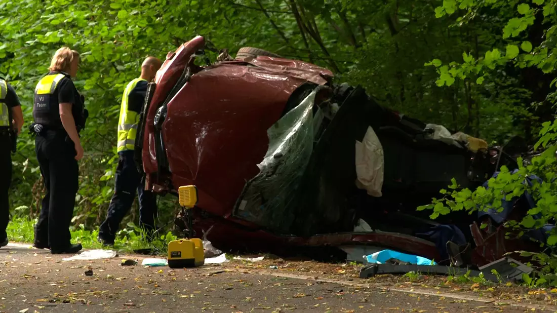 Vier Menschen sterben.  - Bild: Fernandez/News 4 Video-Line TV/dpa