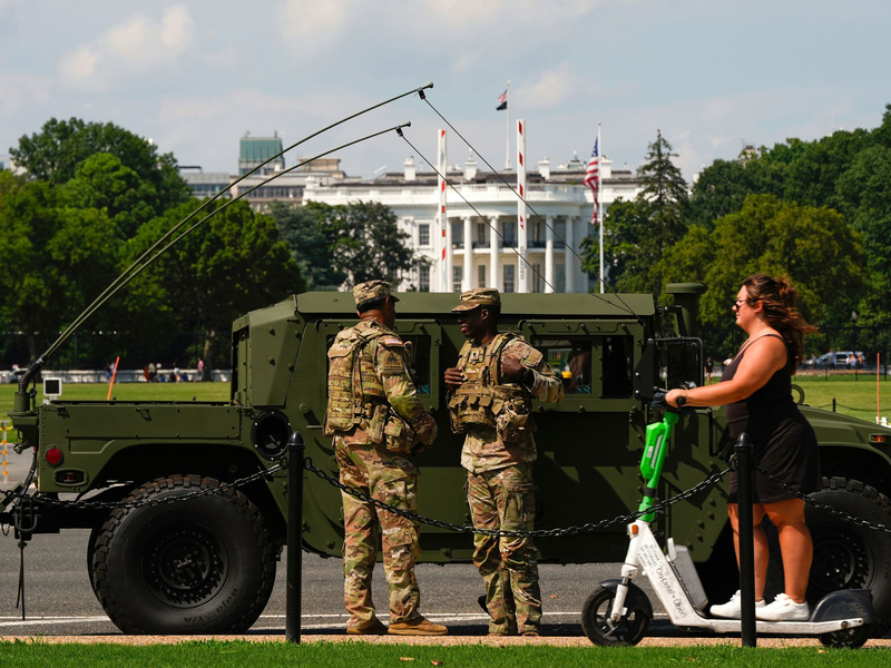 In den vergangenen Tagen patrouillierte die Nationalgarde vor allem in Ausgehvierteln und touristischen Gegenden. (Archivbild) - Foto: Julia Demaree Nikhinson/AP/dpa