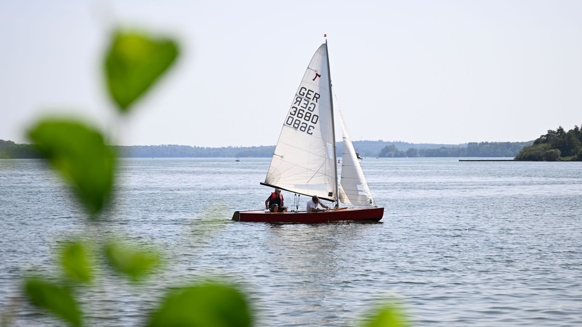 Keine ganz große Hitze, aber sommerliche Temperaturen - so dürften die kommenden Tage werden.  - Foto: Philip Dulian/dpa