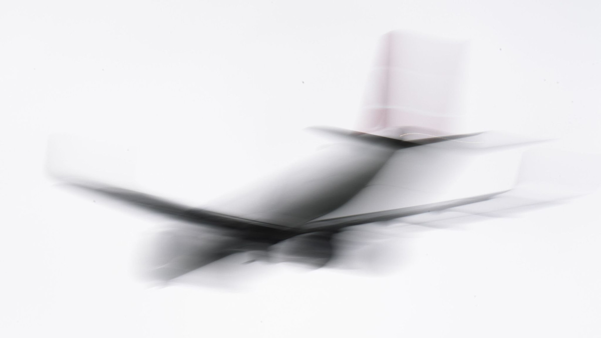 273 Fluggästen brachte die Störung an einem Triebwerk eine zusätzliche Nacht in Brindisi. (Symbolfoto) - Foto: Julian Stratenschulte/dpa/dpa-tmn