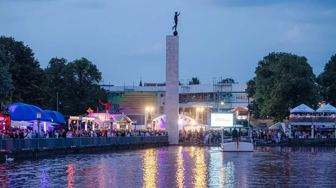 Starker Endspurt: rund 2,1 Millionen Gäste beim 38. Maschseefest, trotz verregnetem Start! - Bild: presseportal.de