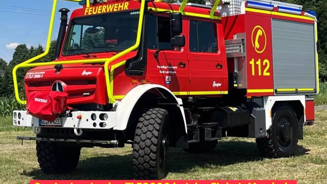 FW Leichlingen: Offizielle Übergabe: Drei neue Fahrzeuge und ein Rettungsboot / Indienststellung TLF2000, Rettungsboot, Kommandowagen und LF20-KatS - Bild: presseportal.de