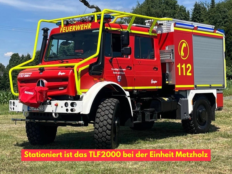 FW Leichlingen: Offizielle Übergabe: Drei neue Fahrzeuge und ein Rettungsboot / Indienststellung TLF2000, Rettungsboot, Kommandowagen und LF20-KatS - Foto: presseportal.de