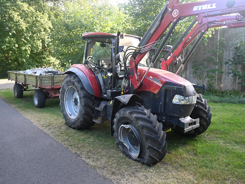POL-DEL: Landkreis Oldenburg: Traktor in Bissel umgekippt +++ Fahrer entfernt sich vom Unfallort - Foto: presseportal.de