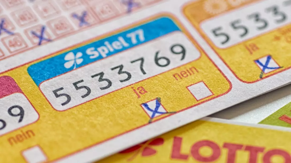 NRW-Millionäre bei Eurojackpot und Spiel 77 / Gewinne per Internet-Tipp und in der WestLotto-Annahmestelle - Bild: presseportal.de